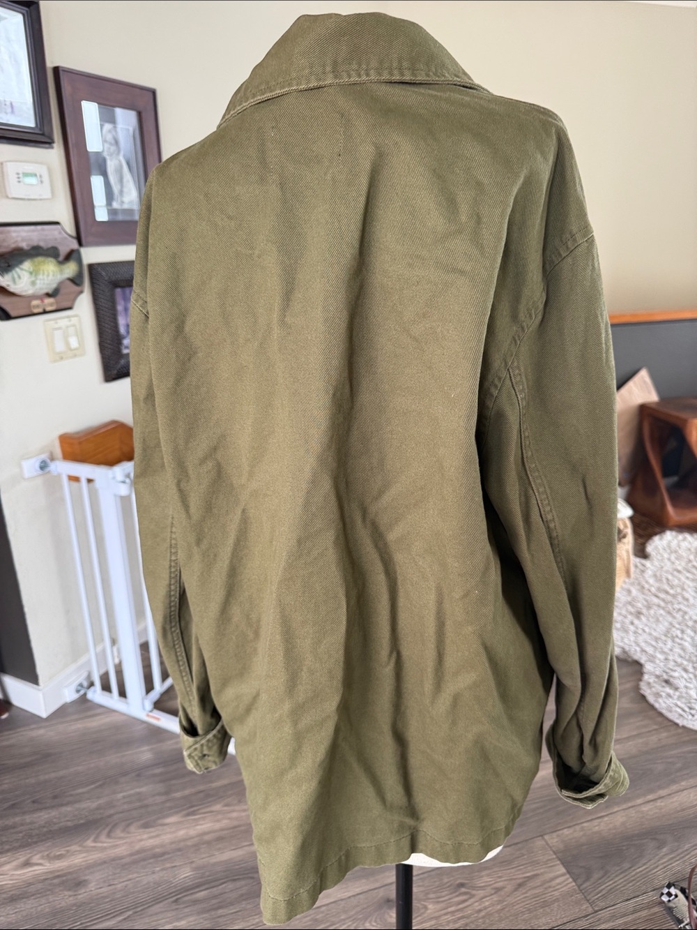 Olive Green Button-Front Utility Jacket size large - Picture 3 of 9